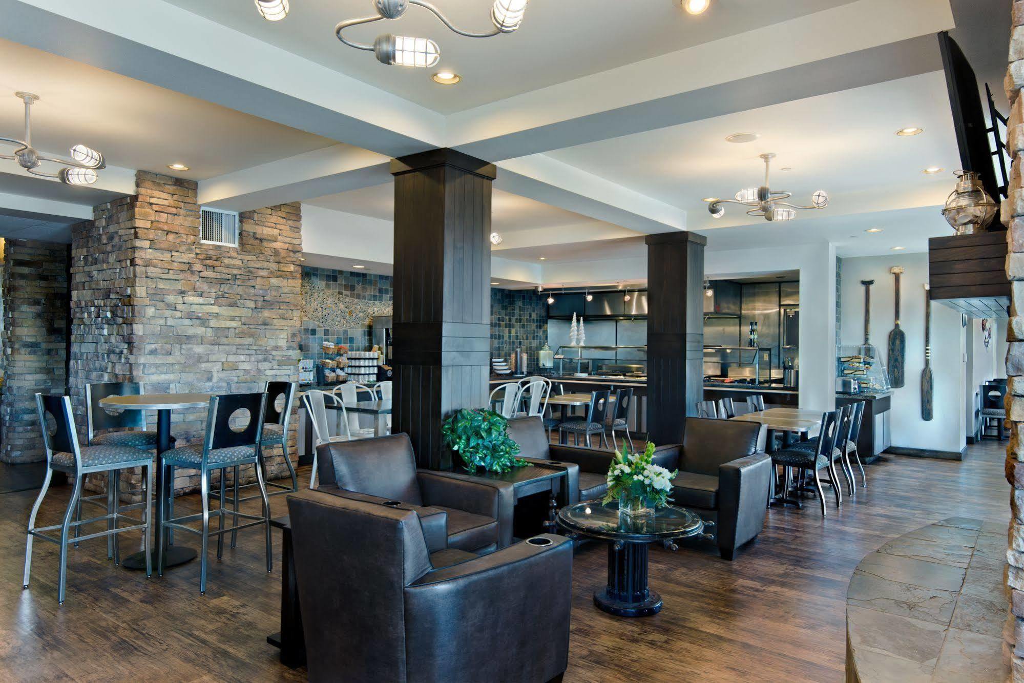 Oxford Suites Silverdale Eksteriør billede