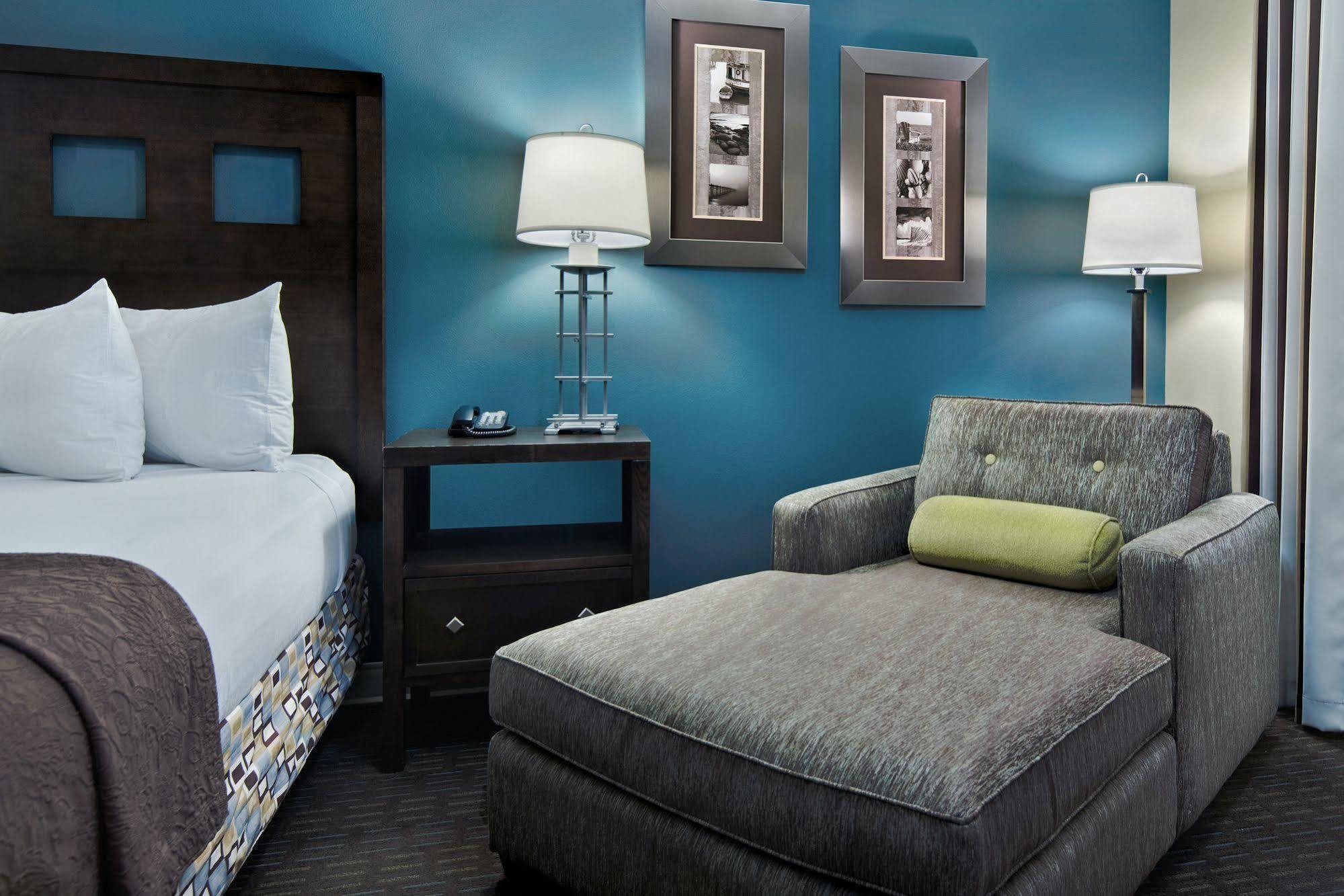Oxford Suites Silverdale Eksteriør billede