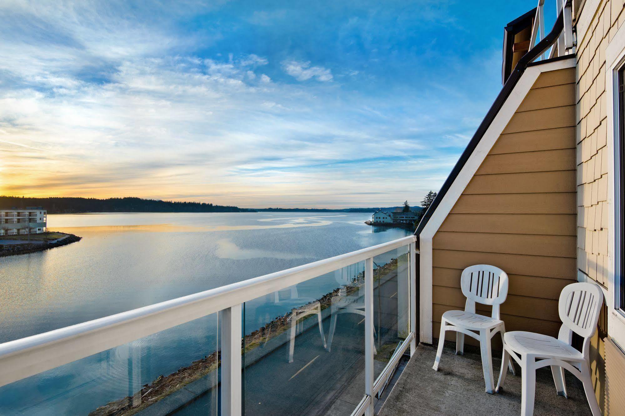 Oxford Suites Silverdale Eksteriør billede